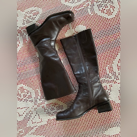 SOLD~~ Vintage Square Toe Knee High Low Heel Boots - Picture 3 of 5
